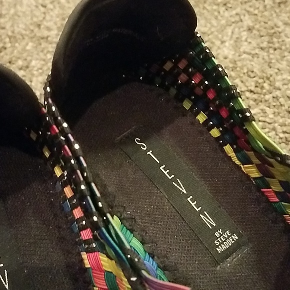 Steve Madden Size 7.5 Wedge shoe - Picture 2 of 6